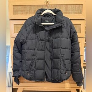 Abercrombie & Fitch YPB Women's ON THE GO Black Puffer Jacket AND